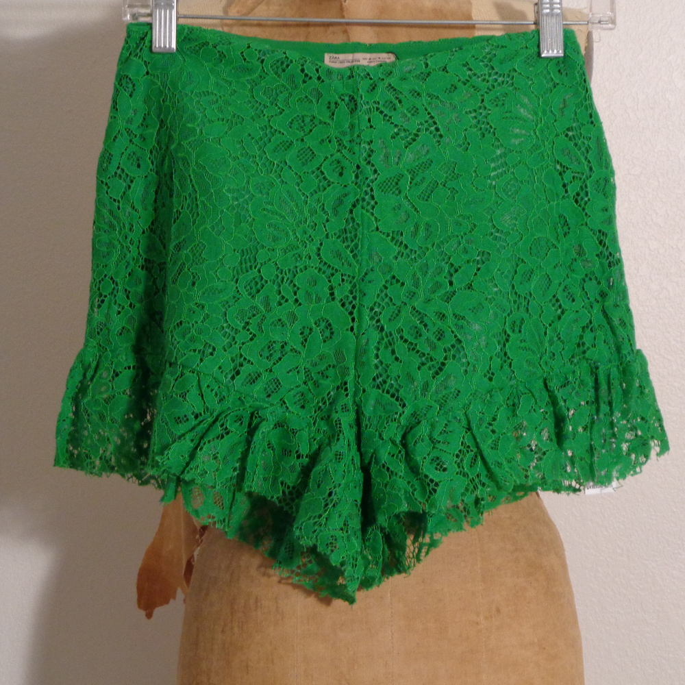 ZARA GREEN LACE SHORT SHORT HOT PANT BLOOMERS